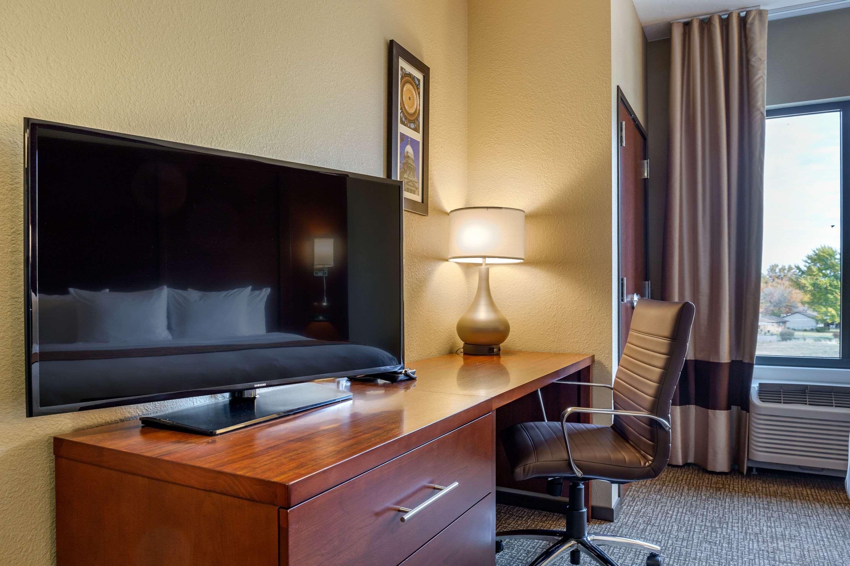 Comfort Inn & Suites Boise Airport Exterior foto
